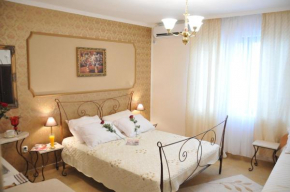 Отель Royal Apartments  Ниш